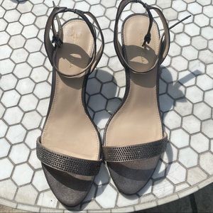 Pelle Moda strappy heels